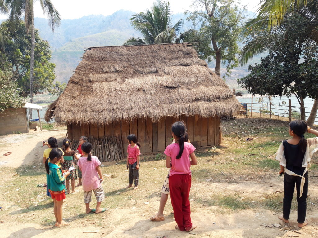 Khmu children