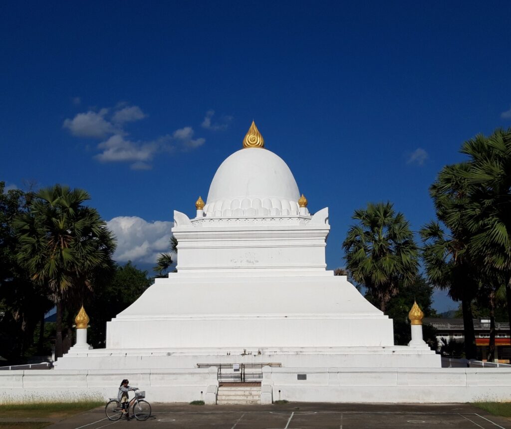 Phathat Makmo stupa