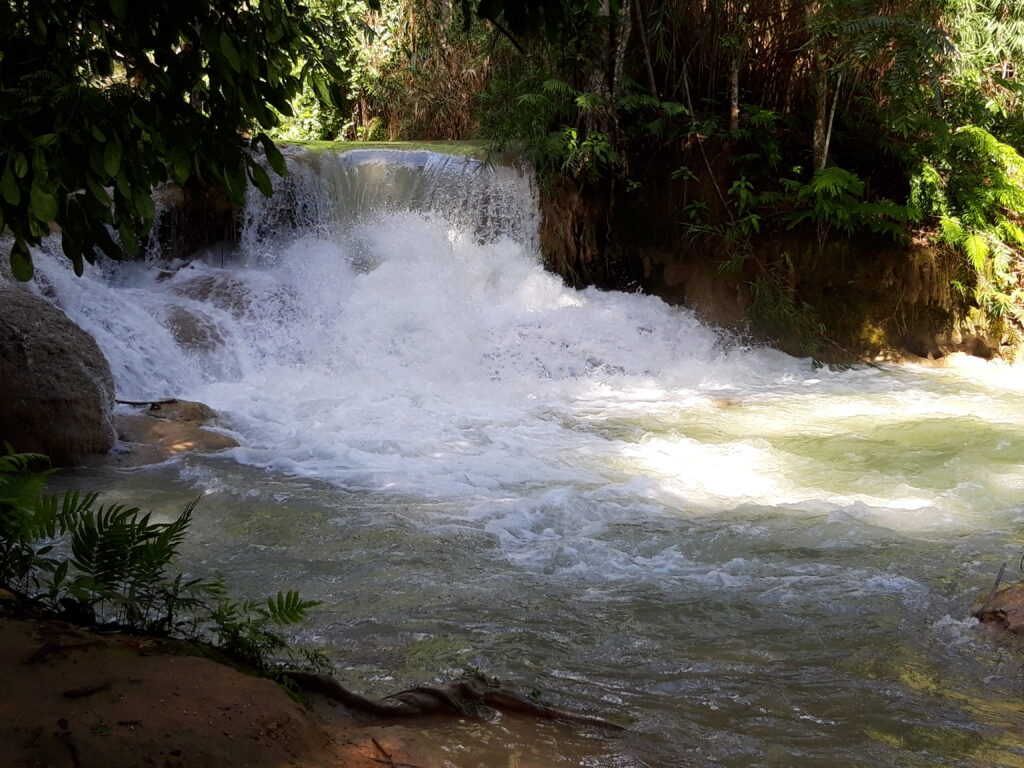 Khuangxi waterfall1